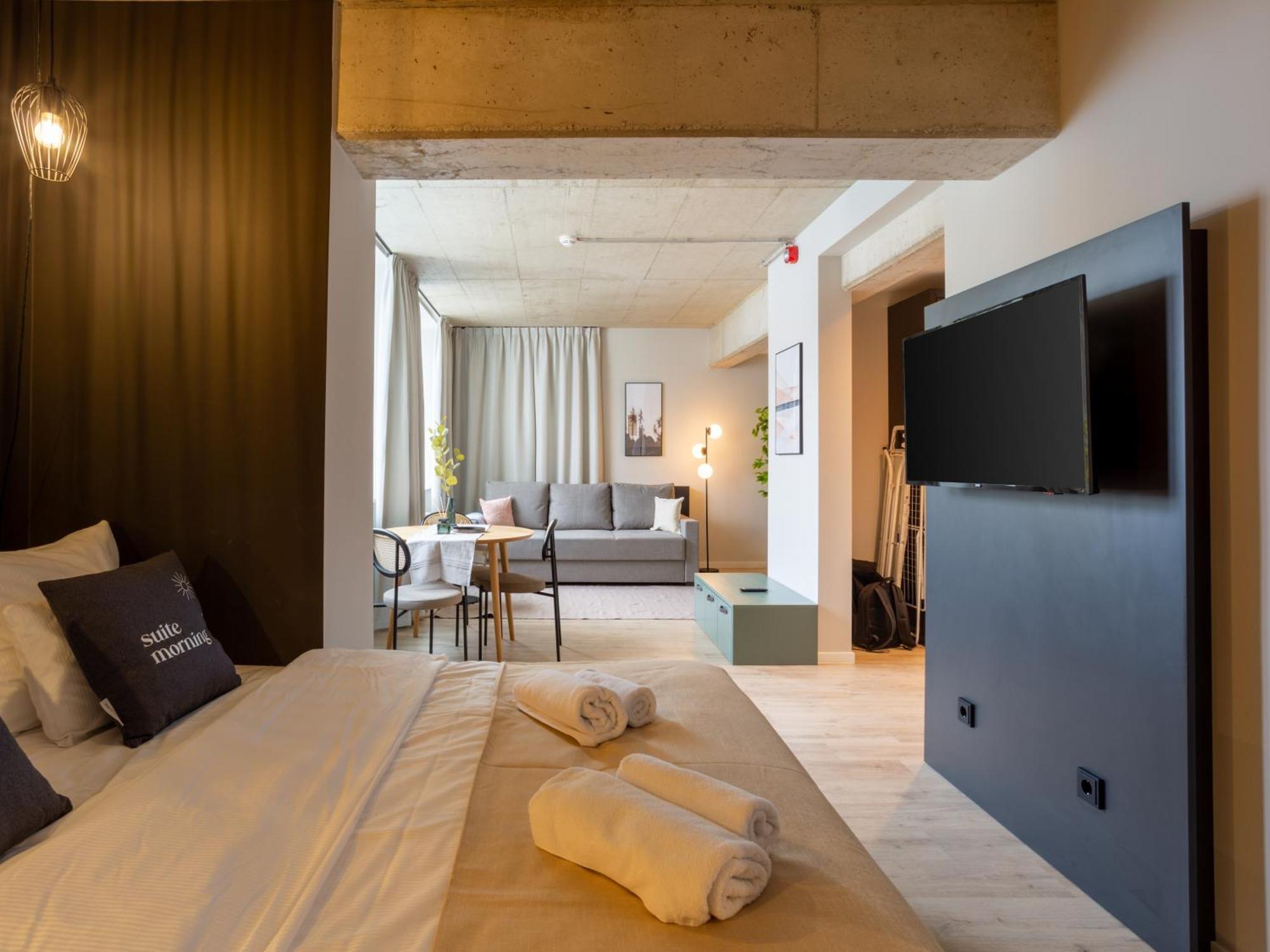Limehome Duesseldorf Stresemannstrasse - Digital Access Номер фото