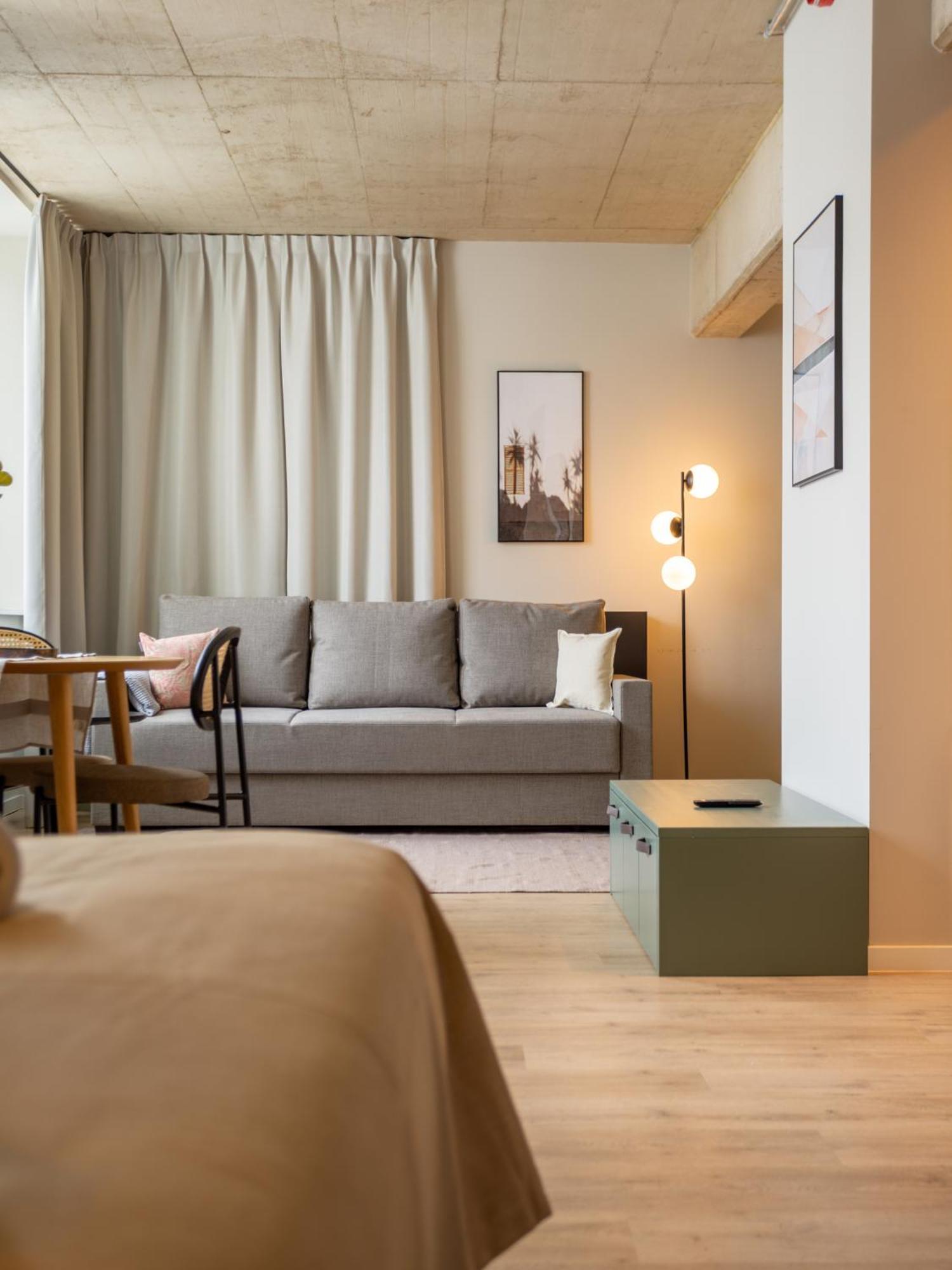Limehome Duesseldorf Stresemannstrasse - Digital Access Номер фото