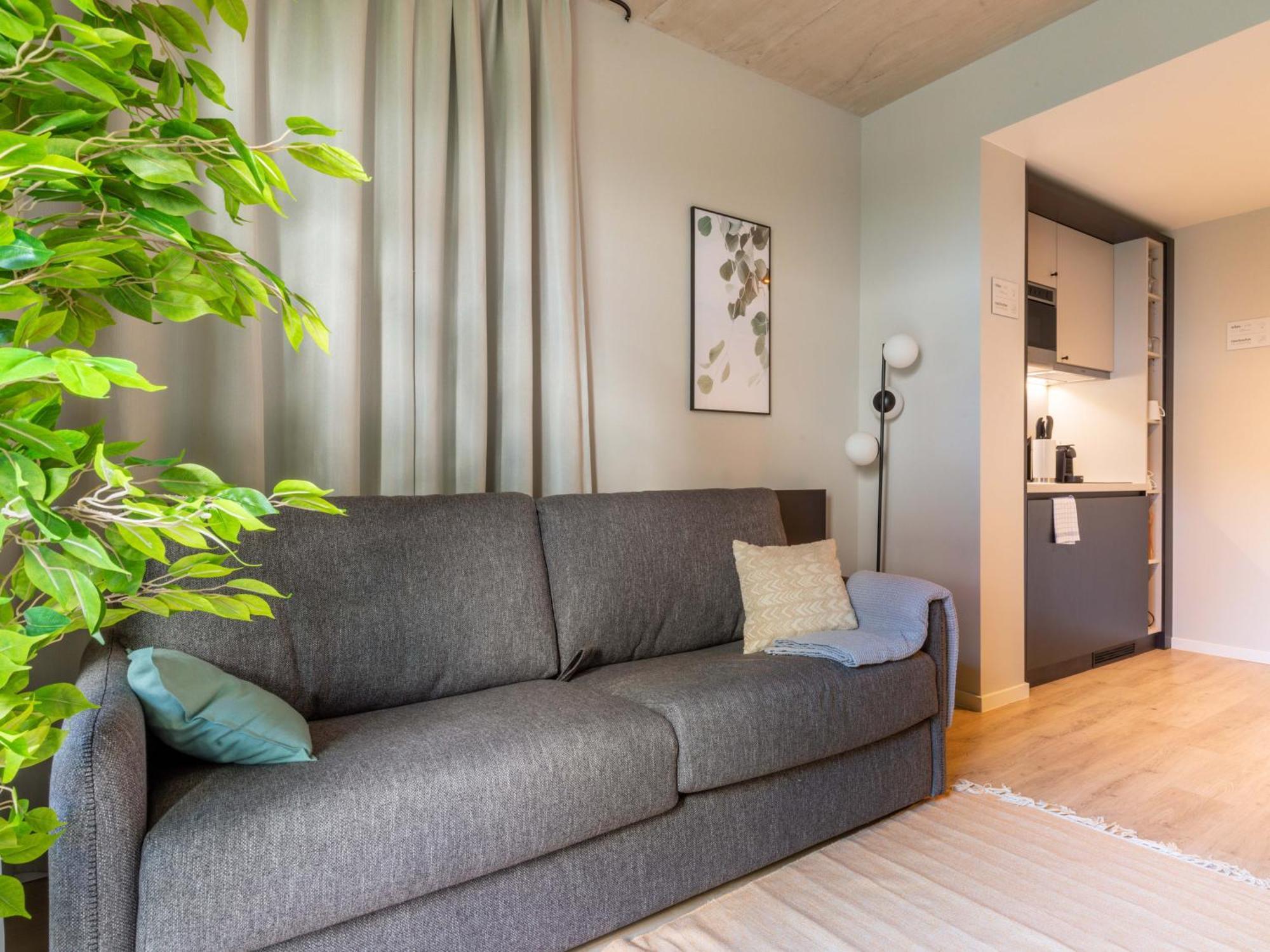 Limehome Duesseldorf Stresemannstrasse - Digital Access Номер фото